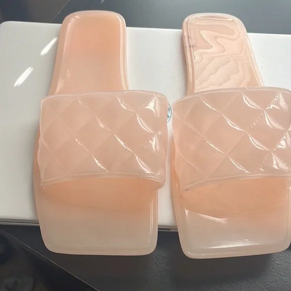 Soft peach jellies. - Picture 2 of 5